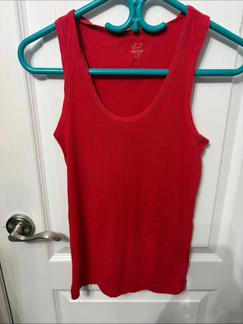 GAP Red Ribbed Scoop Neck Tank Top - Women's